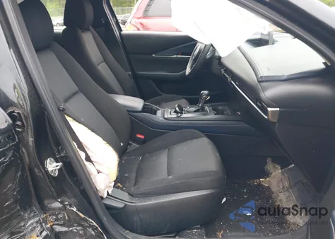 2021 Mazda Cx-30 2.5 S z USA, uszkodzony, nr VIN 3MVDMBAL6MM216396